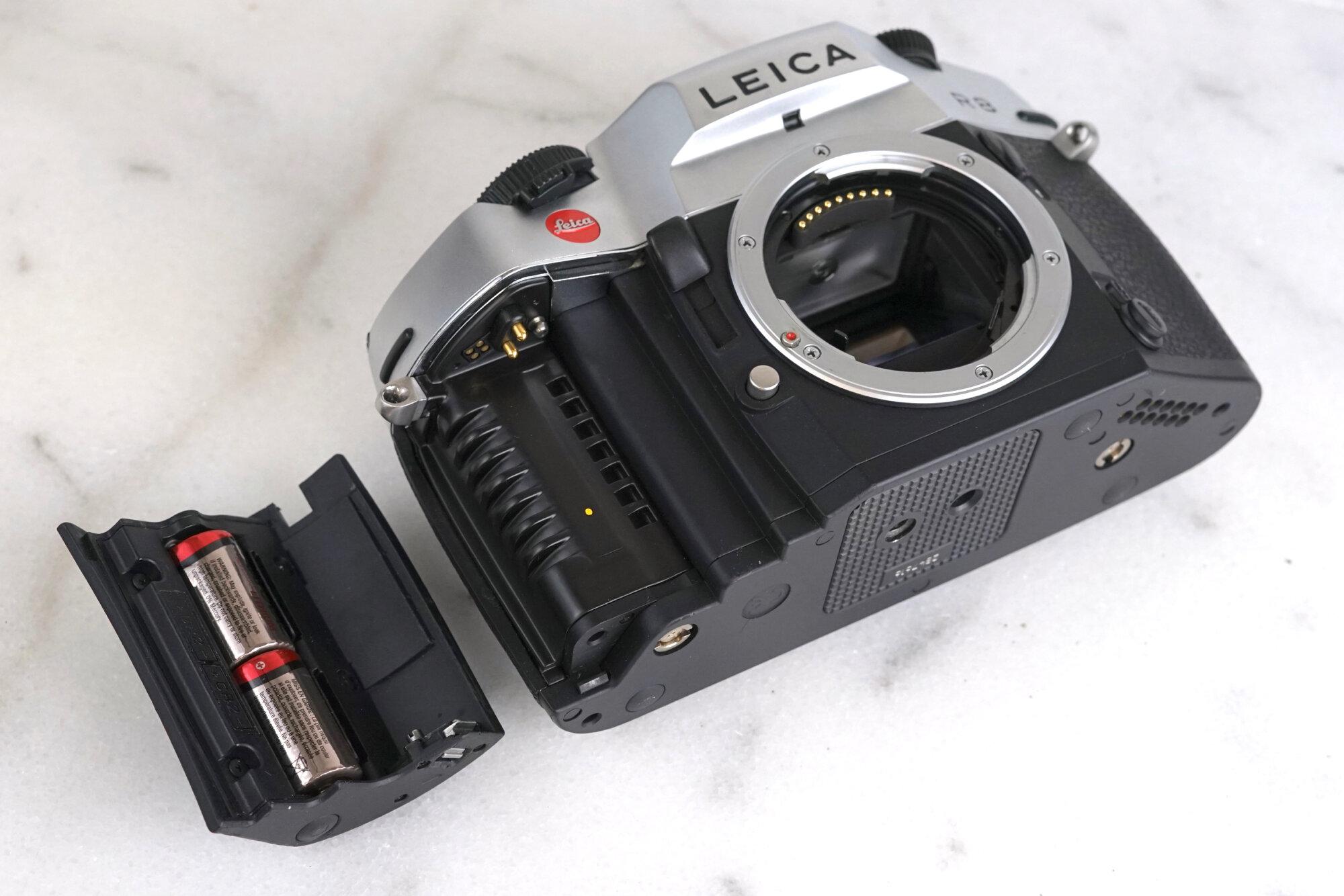 Leica R8 35mm Film SLR Camera For Sale — F Stop Cameras
